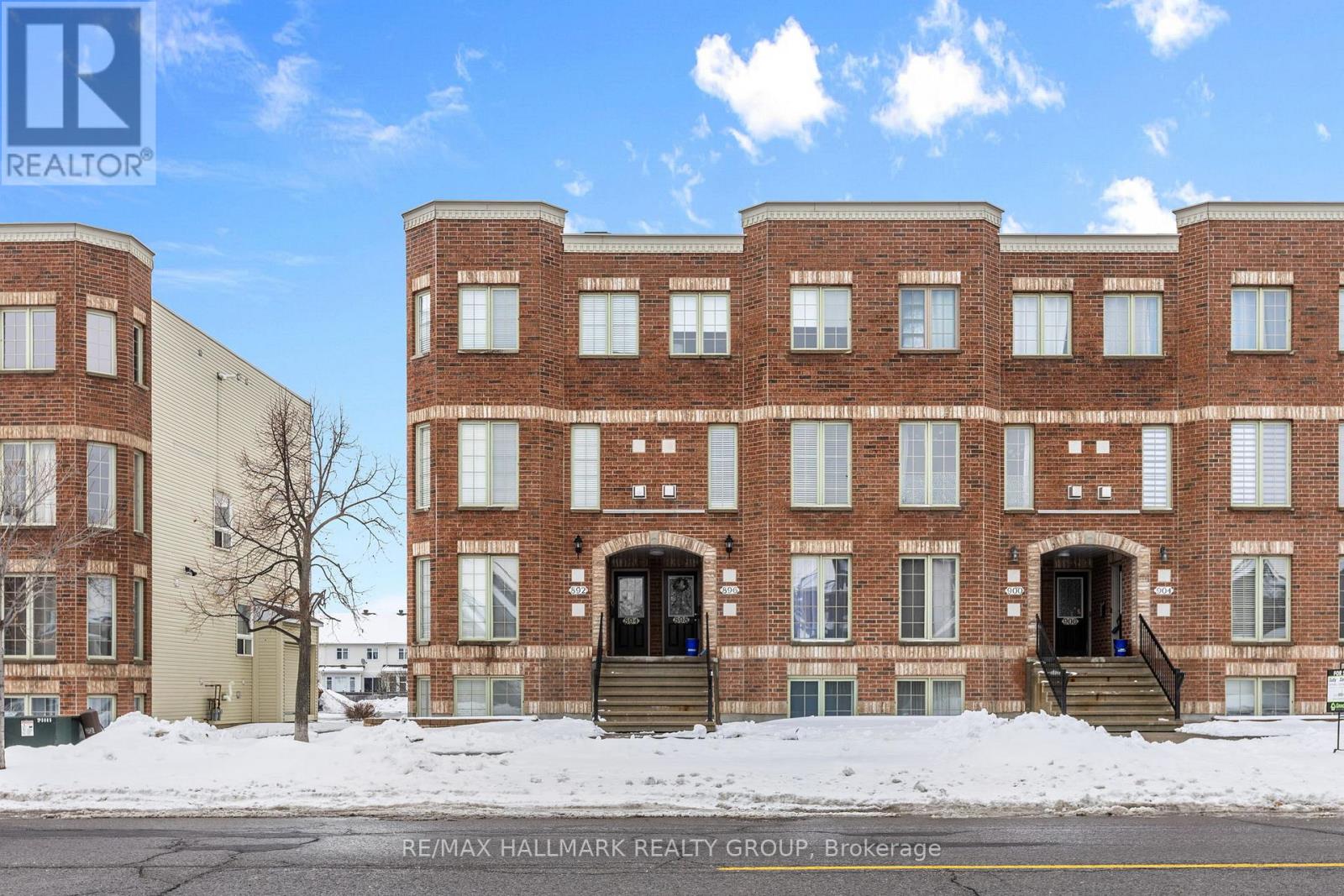 896 LONGFIELDS DRIVE