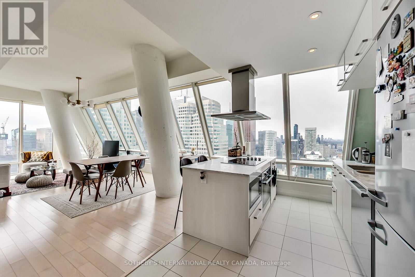 5504 - 8 THE ESPLANADE