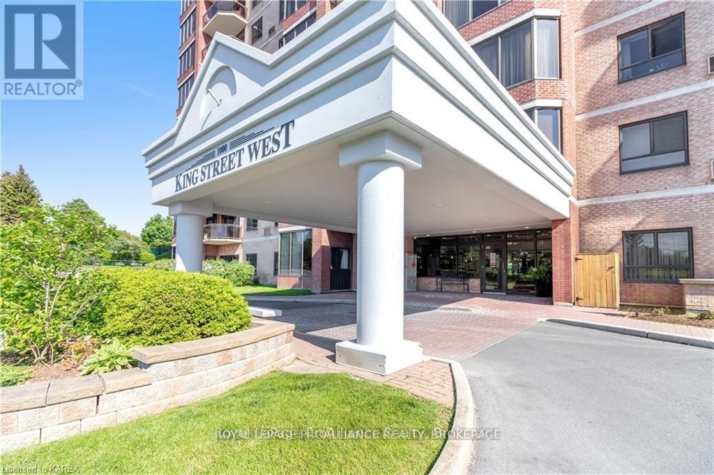 305 - 1000 KING STREET W