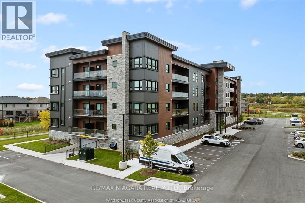 118 SUMMERSIDES BOULEVARD Unit# 300