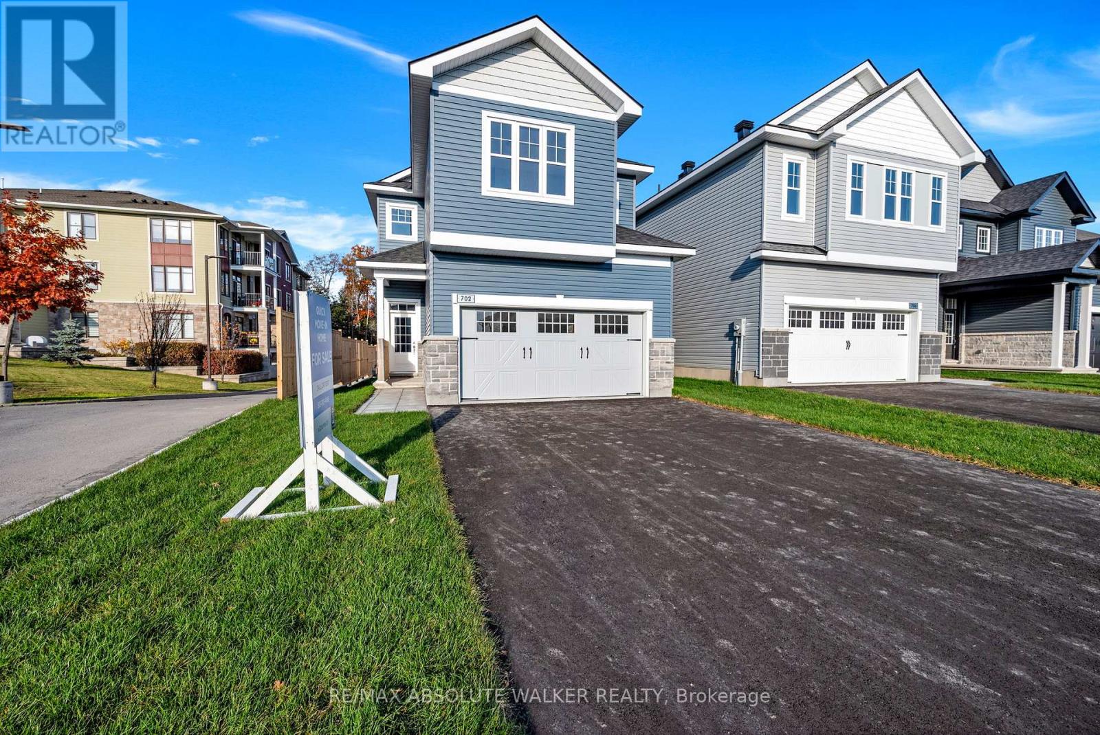 702 DU RIVAGE STREET