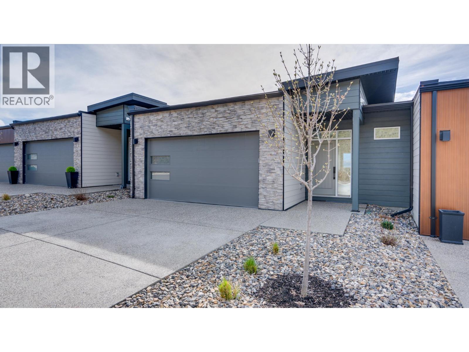 7735 OKANAGAN HILLS Boulevard Unit# 20