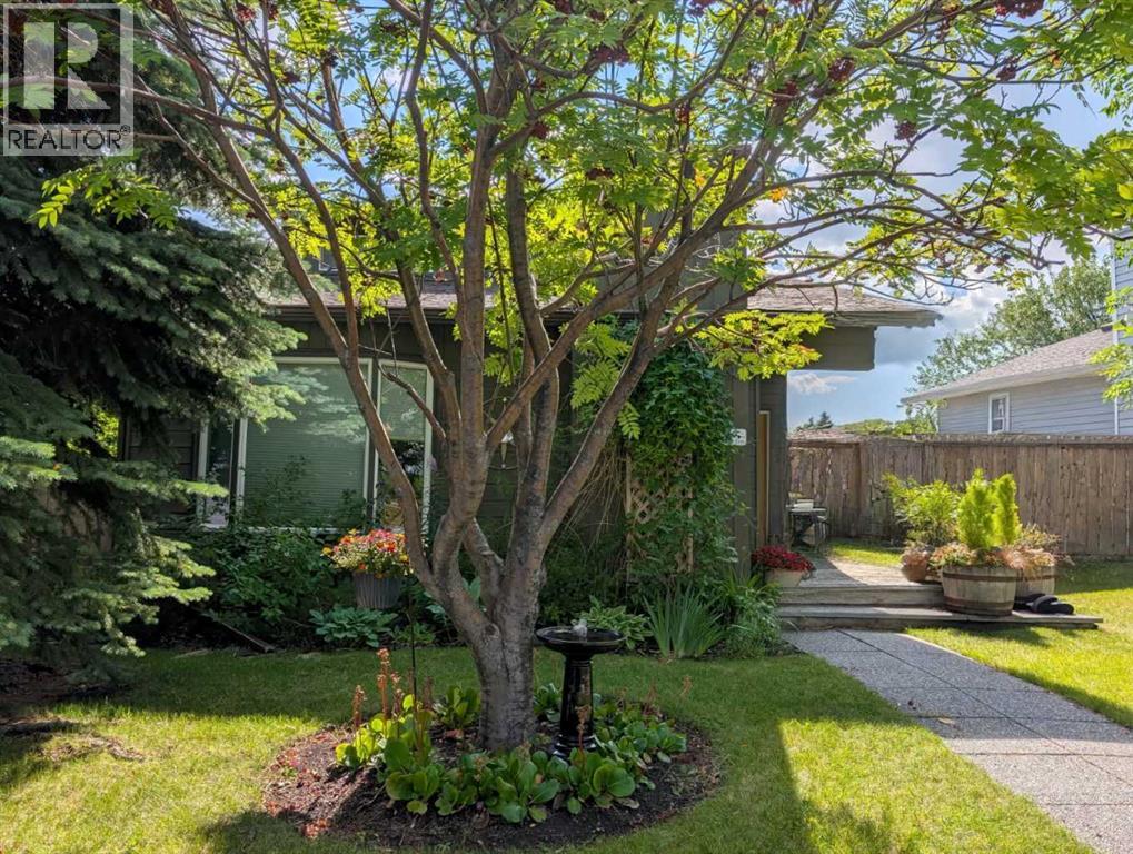 107 Woodford Crescent SW