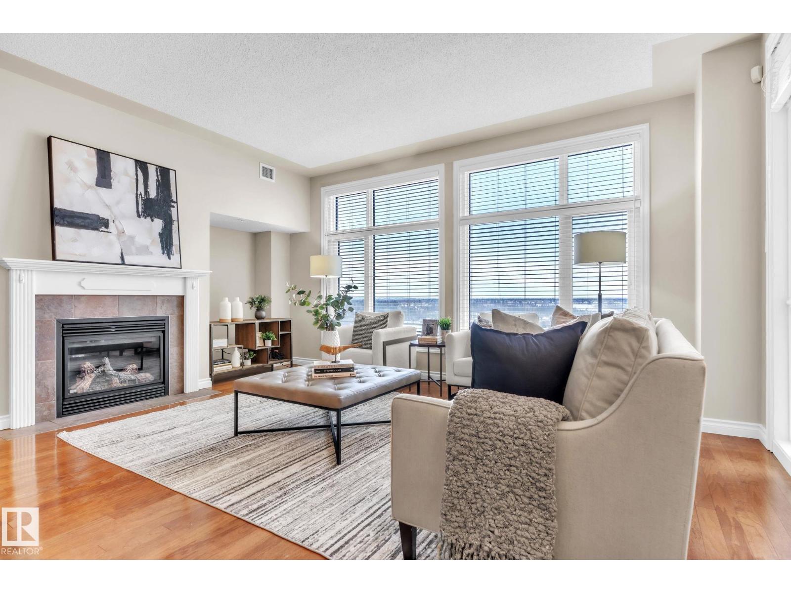 #706 9020 JASPER AV NW