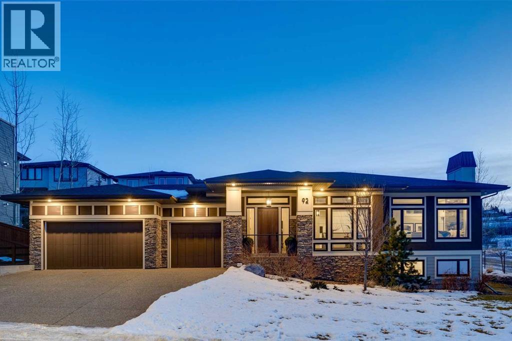 92 Crestridge View SW