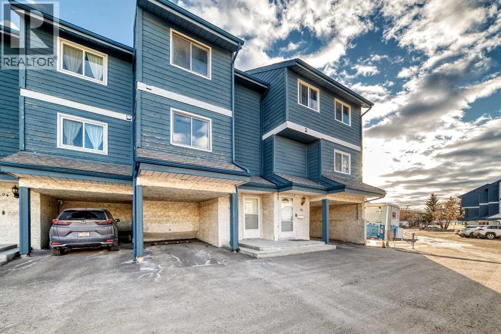 305, 919 38 Street NE