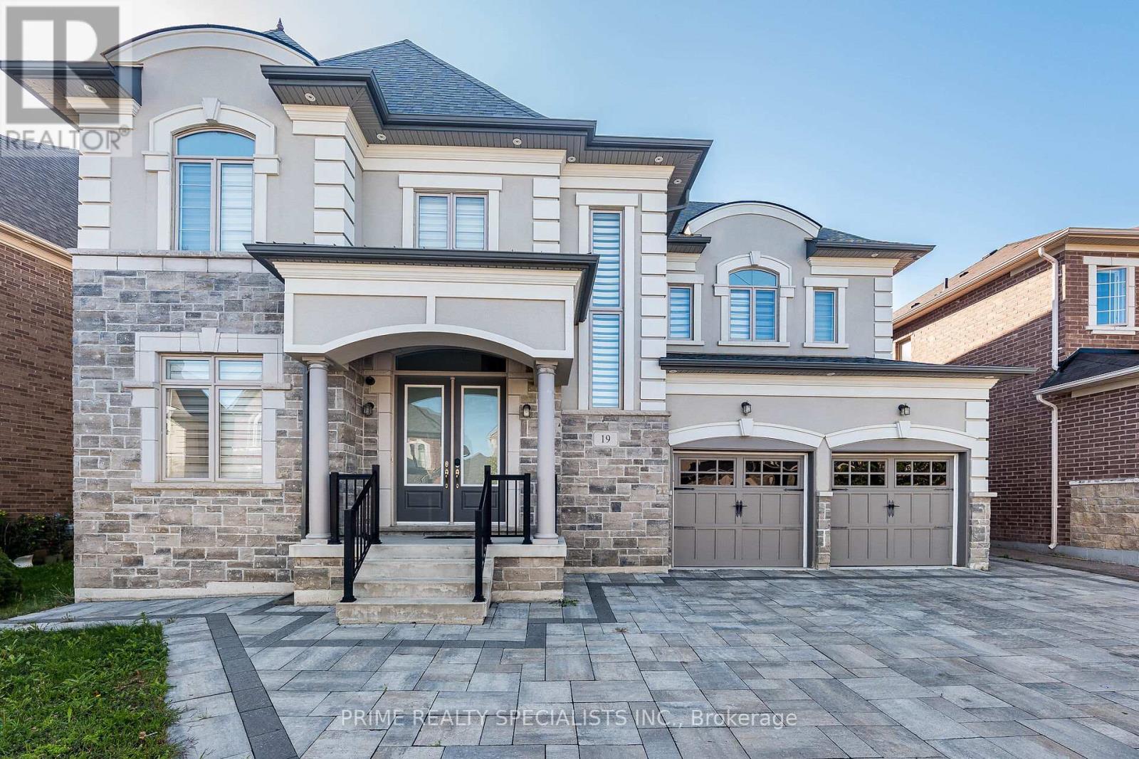 19 CLOVERHAVEN RD ROAD