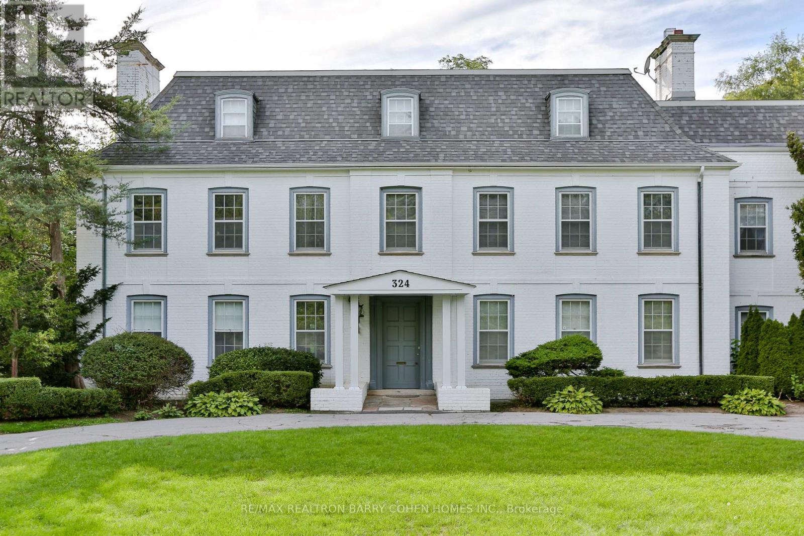 324 OLD YONGE STREET