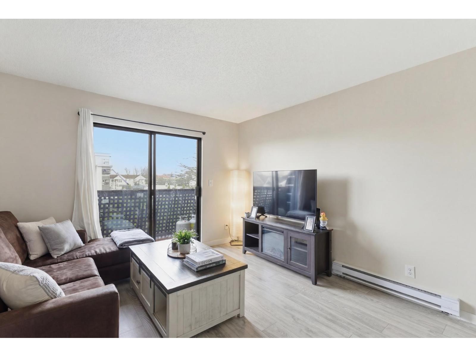 306 5906 176A STREET