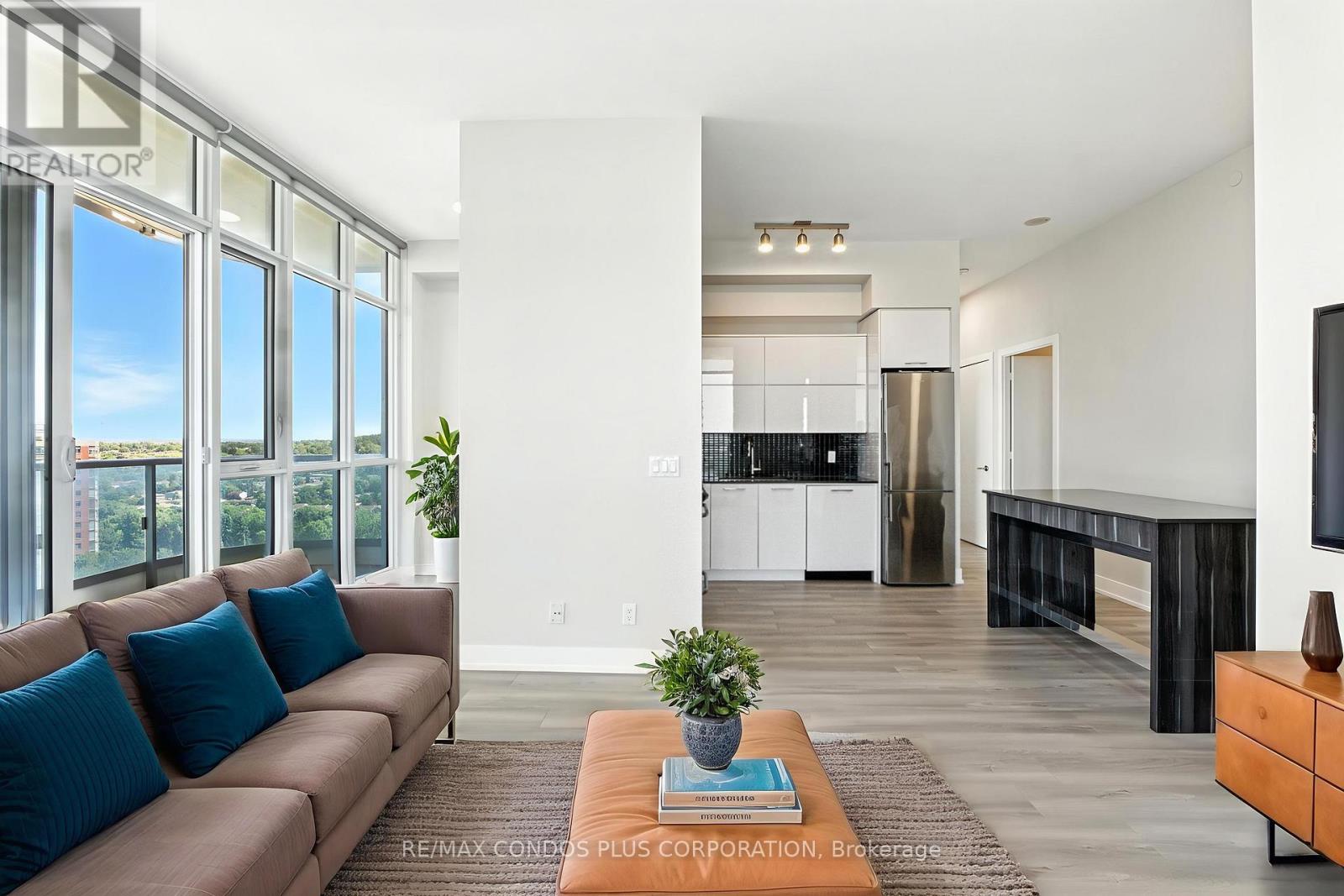 LPH15 - 9471 YONGE STREET