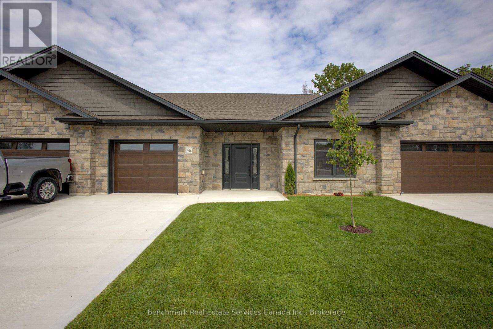 52 - 1182 QUEEN STREET