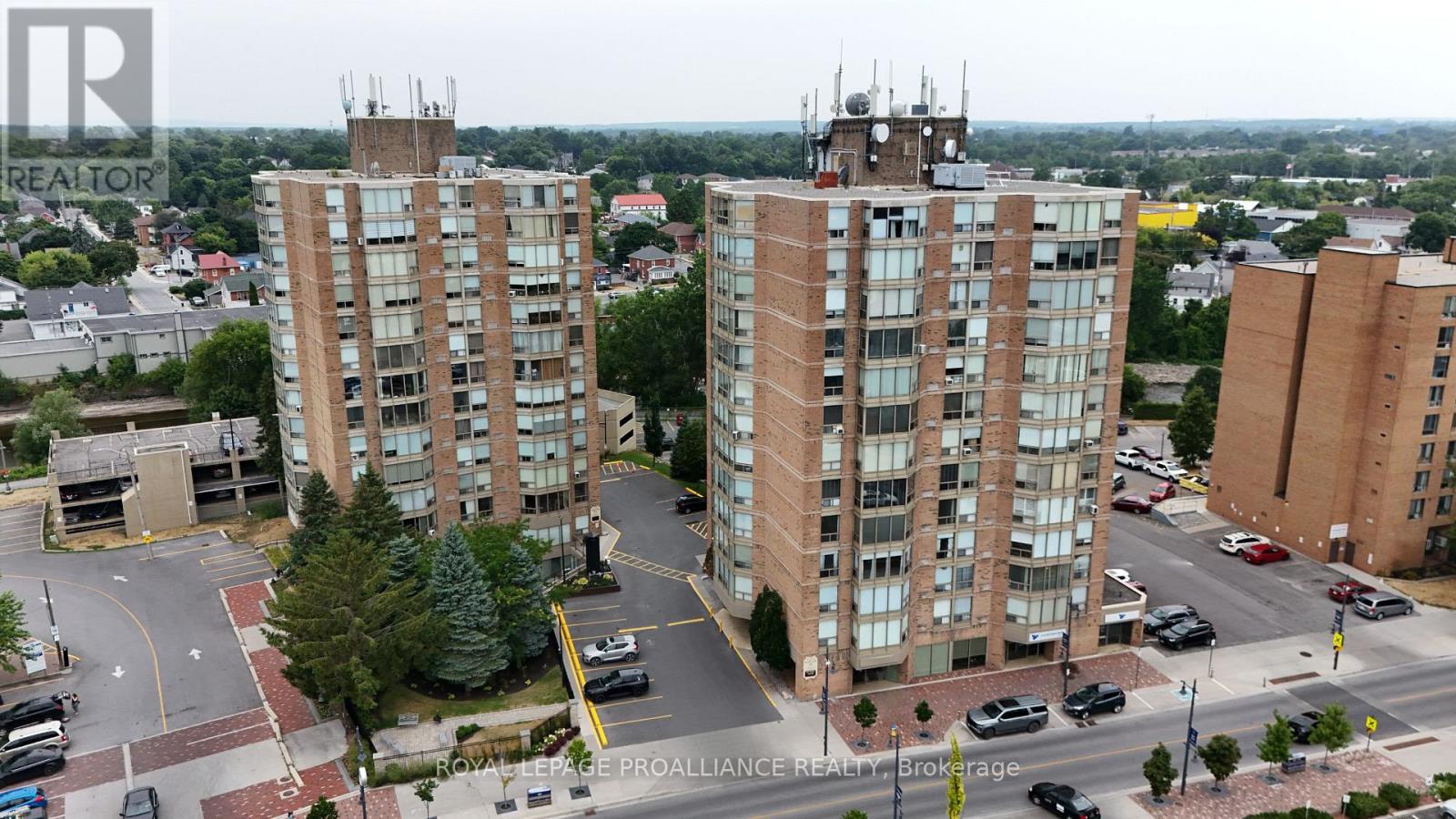 604 - 344 FRONT STREET