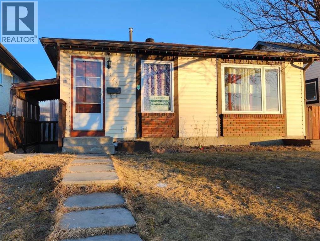 176 whitworth  way  NE