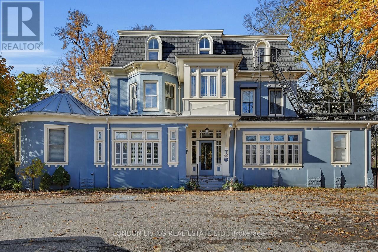 3 - 49 RIDOUT STREET S