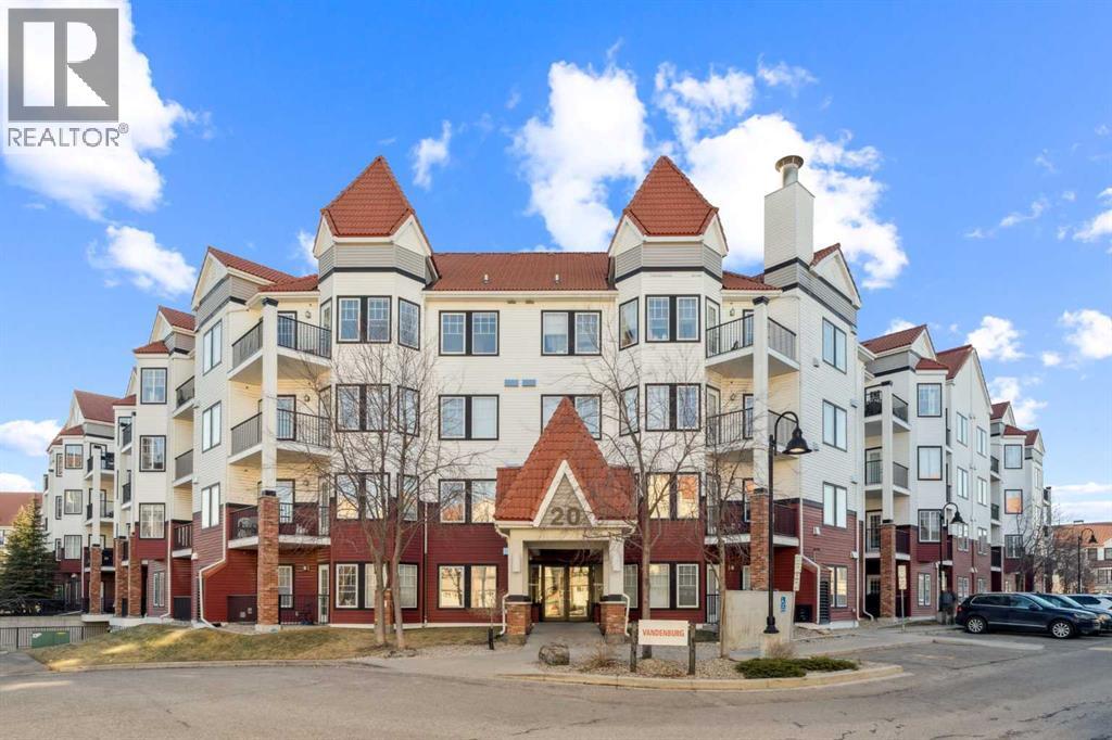 321, 20 Royal Oak Plaza NW