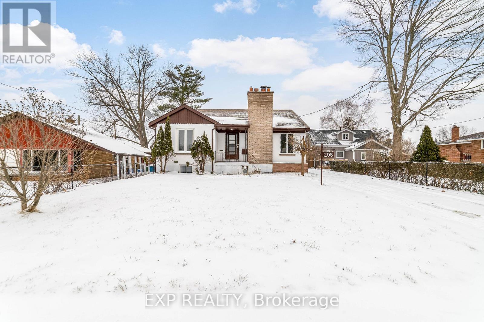 206 VANCOUVER STREET