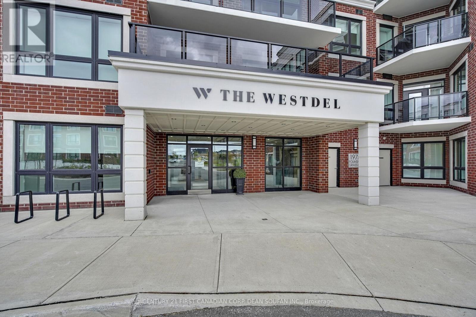 201 - 1975 FOUNTAIN GRASS DRIVE