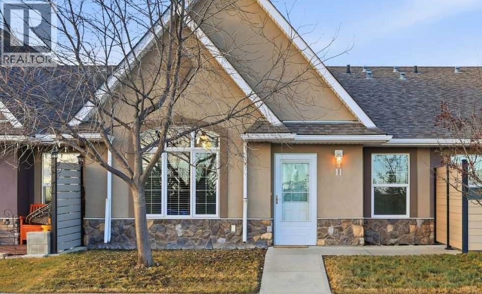 11, 24 River Heights View