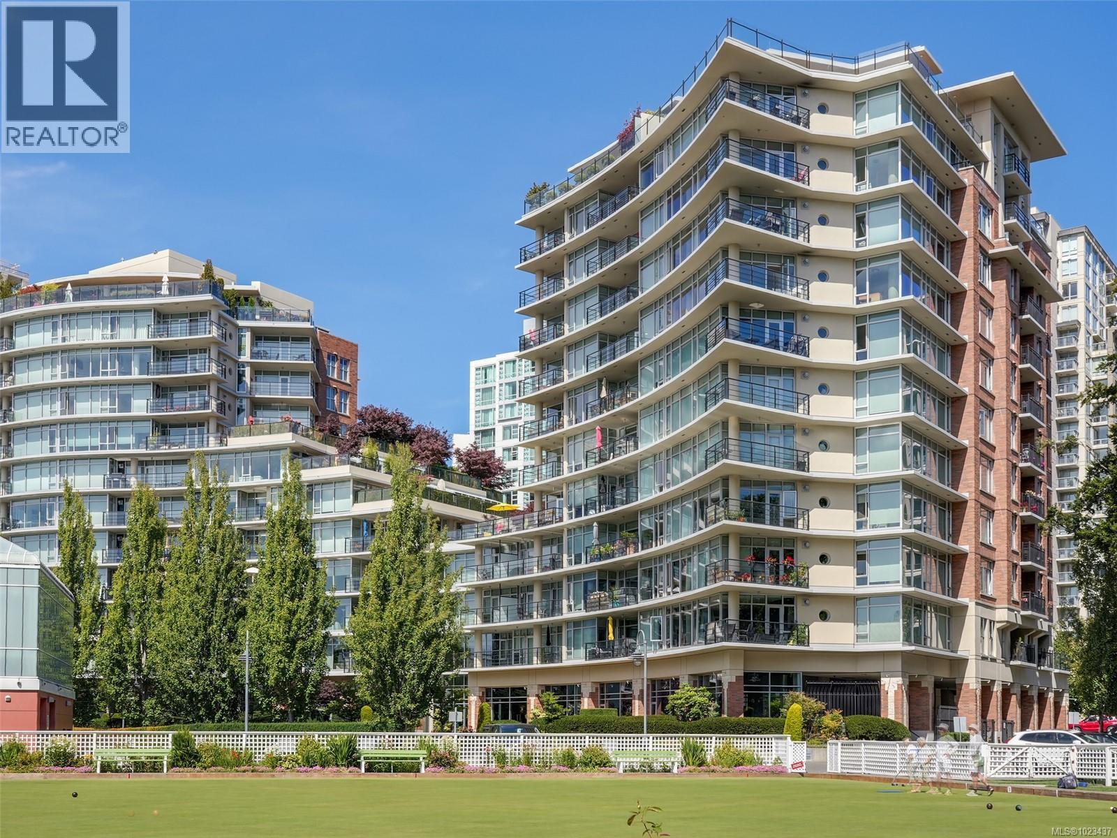 S401 737 Humboldt St