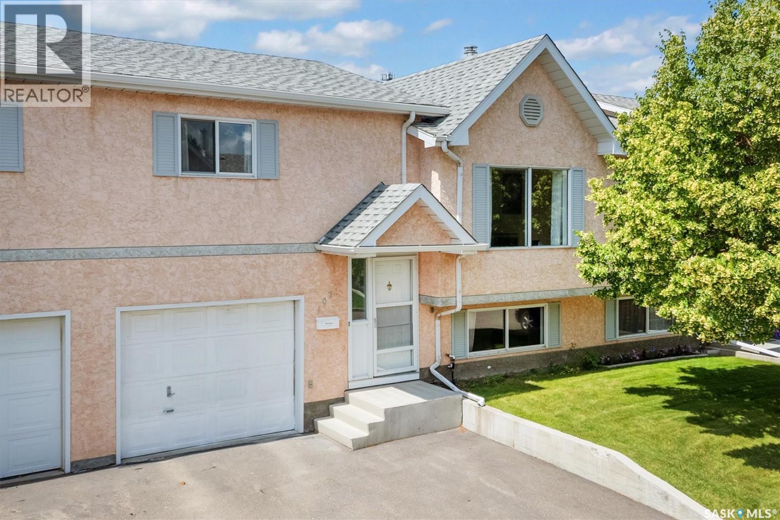 107 610 Perehudoff CRESCENT