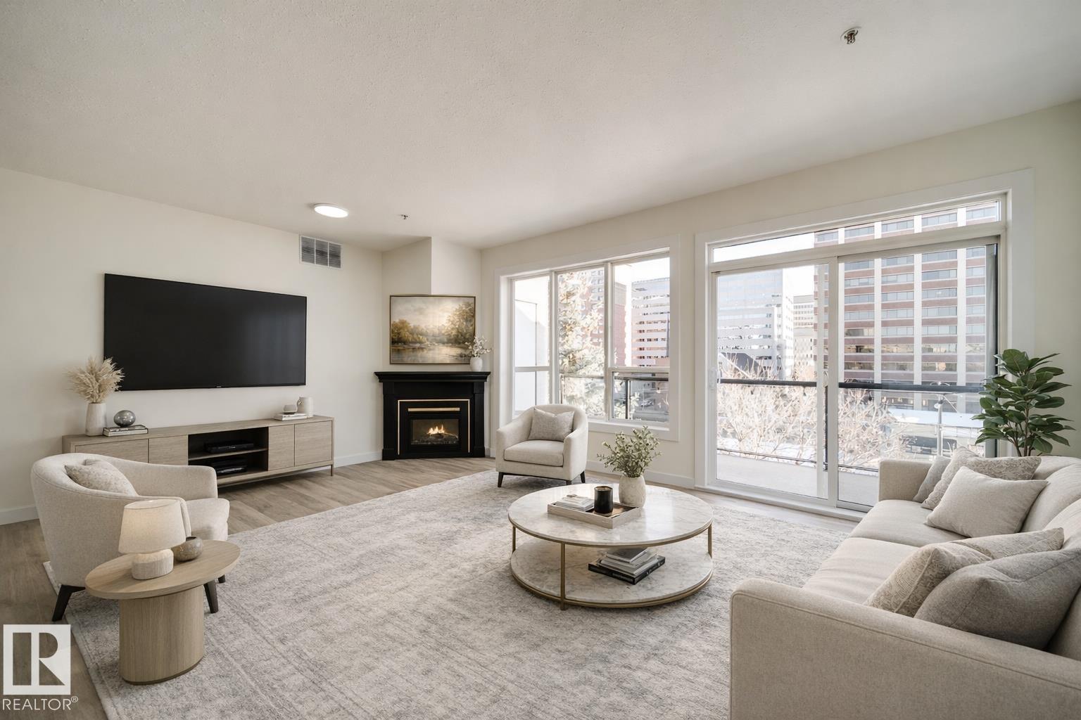 #532 10023 110 ST NW