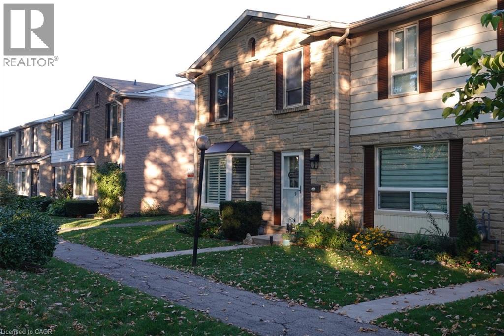 5475 LAKESHORE Road Unit# 9