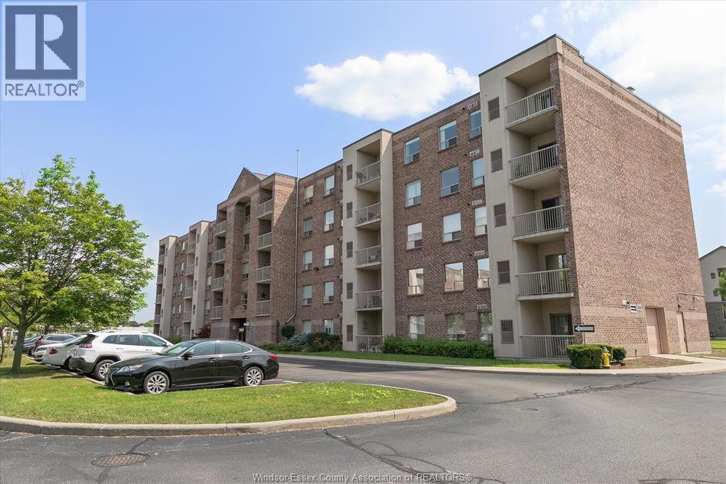 8335 WYANDOTTE STREET East Unit# 203