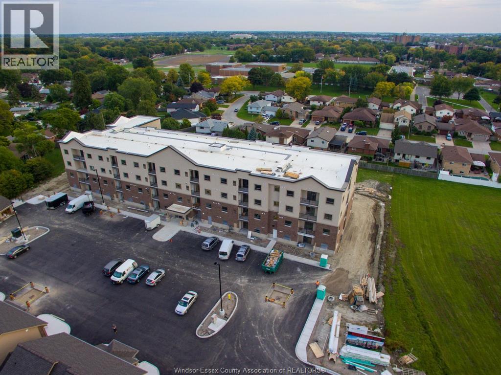 8475 WYANDOTTE STREET East Unit# 101