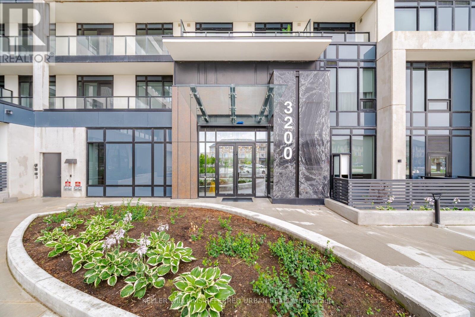 401 - 3200 WILLIAM COLTSON AVENUE