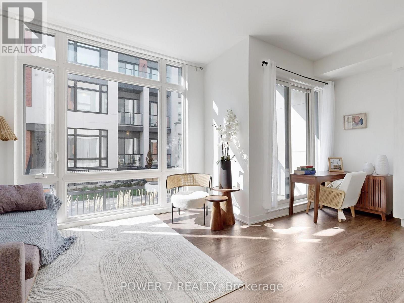 1009 - 14 DAVID EYER ROAD