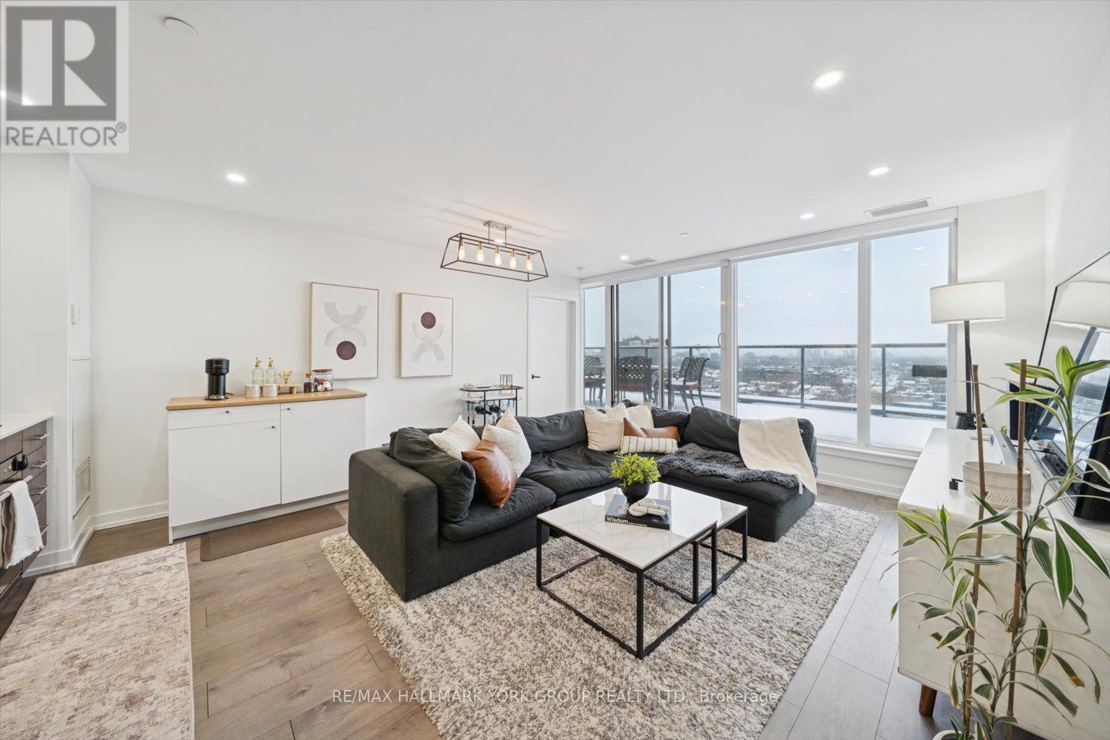 1607 - 297 COLLEGE STREET