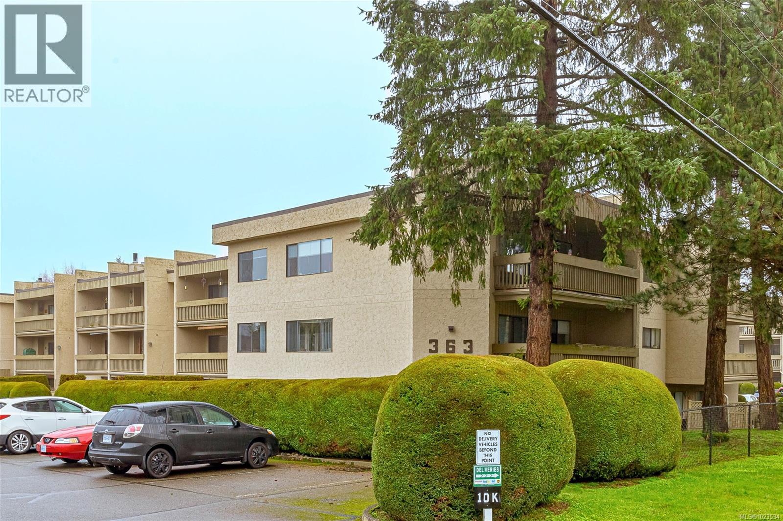 201 363 Morison Ave