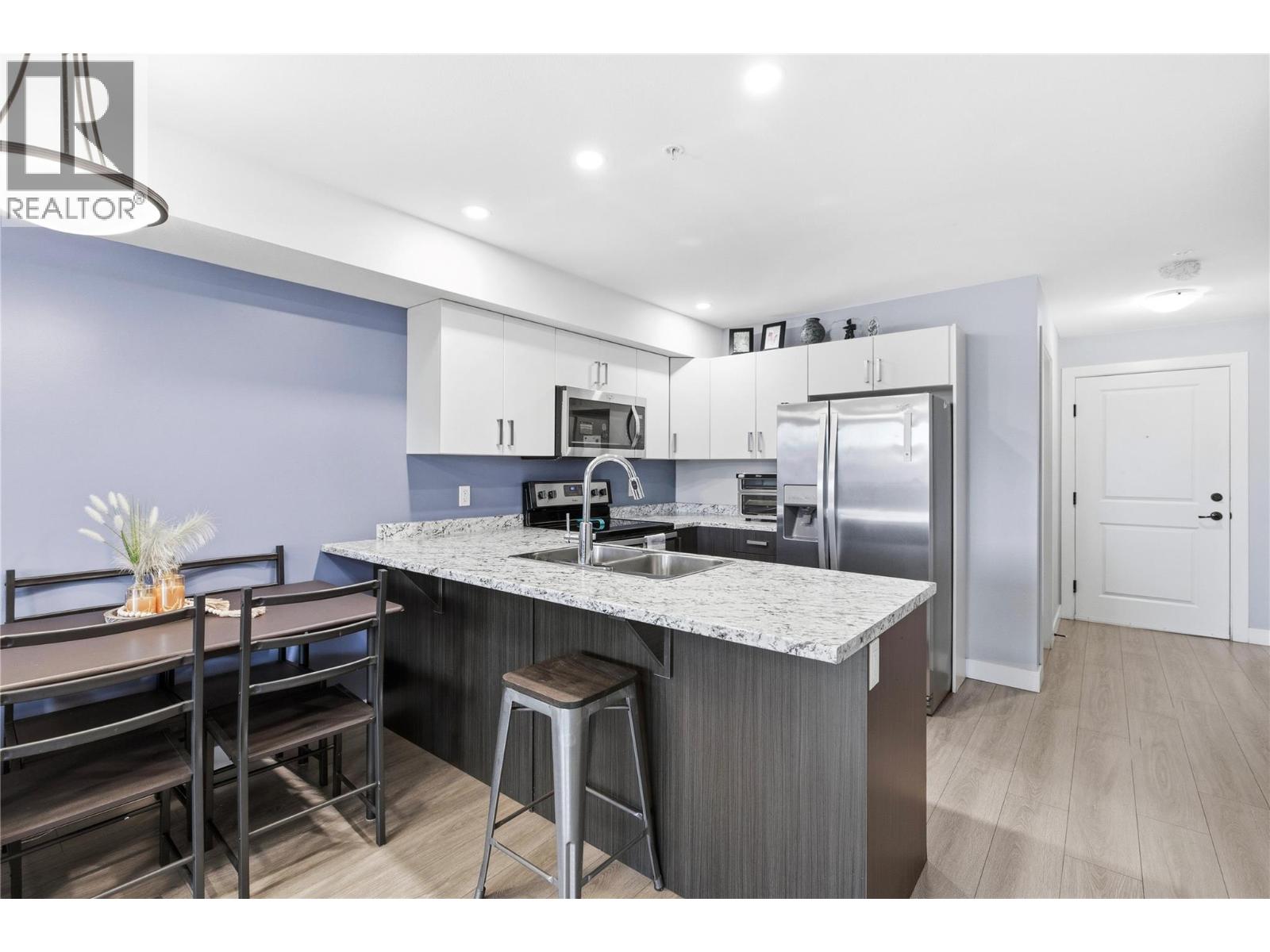 5170 DALLAS Drive Unit# 321