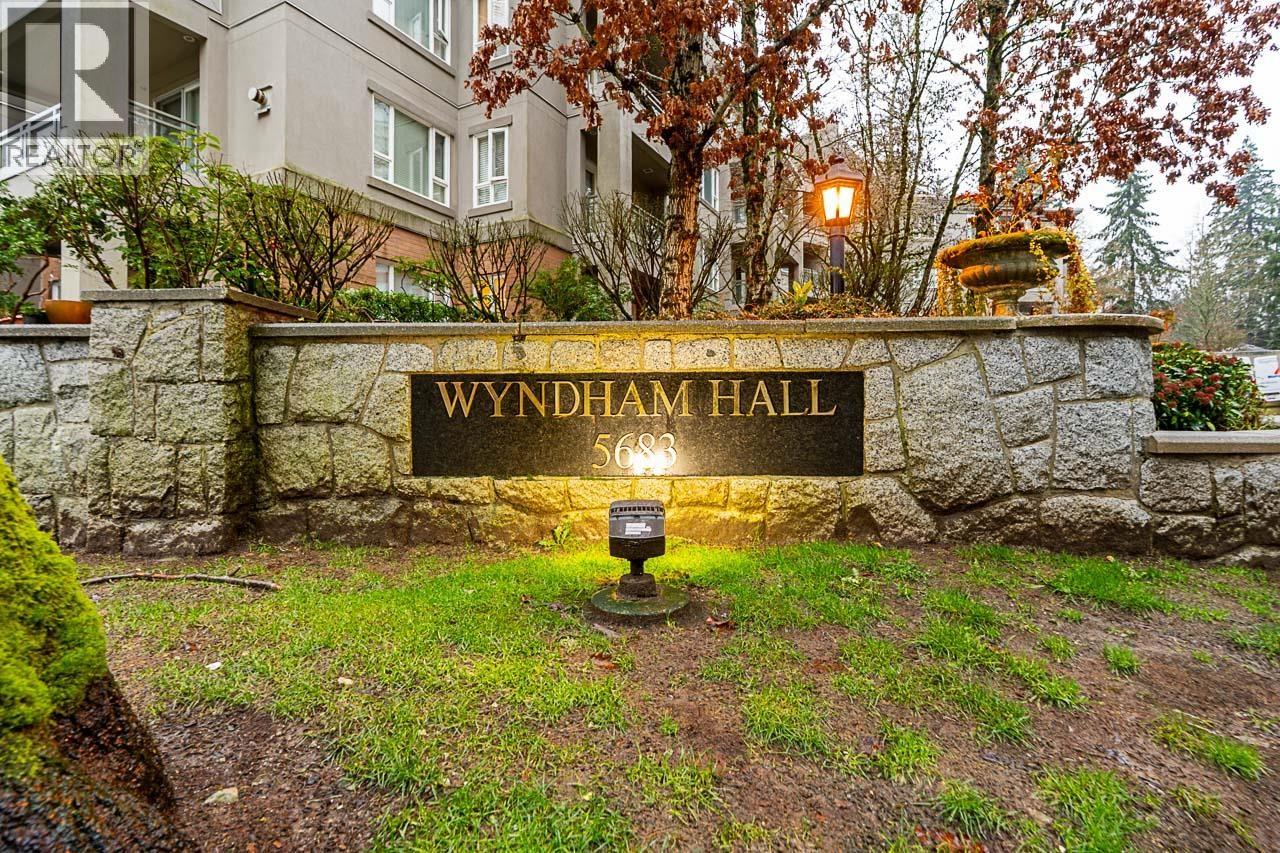 303 5683 HAMPTON PLACE