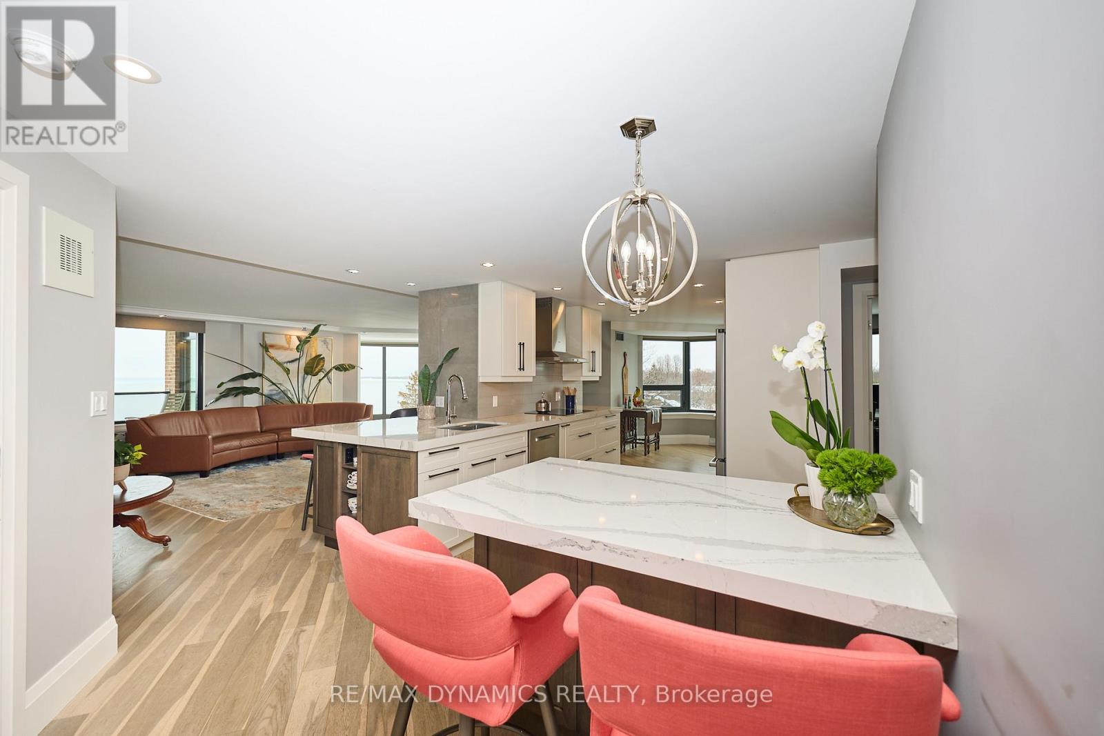 1504 - 701 GENEVA STREET