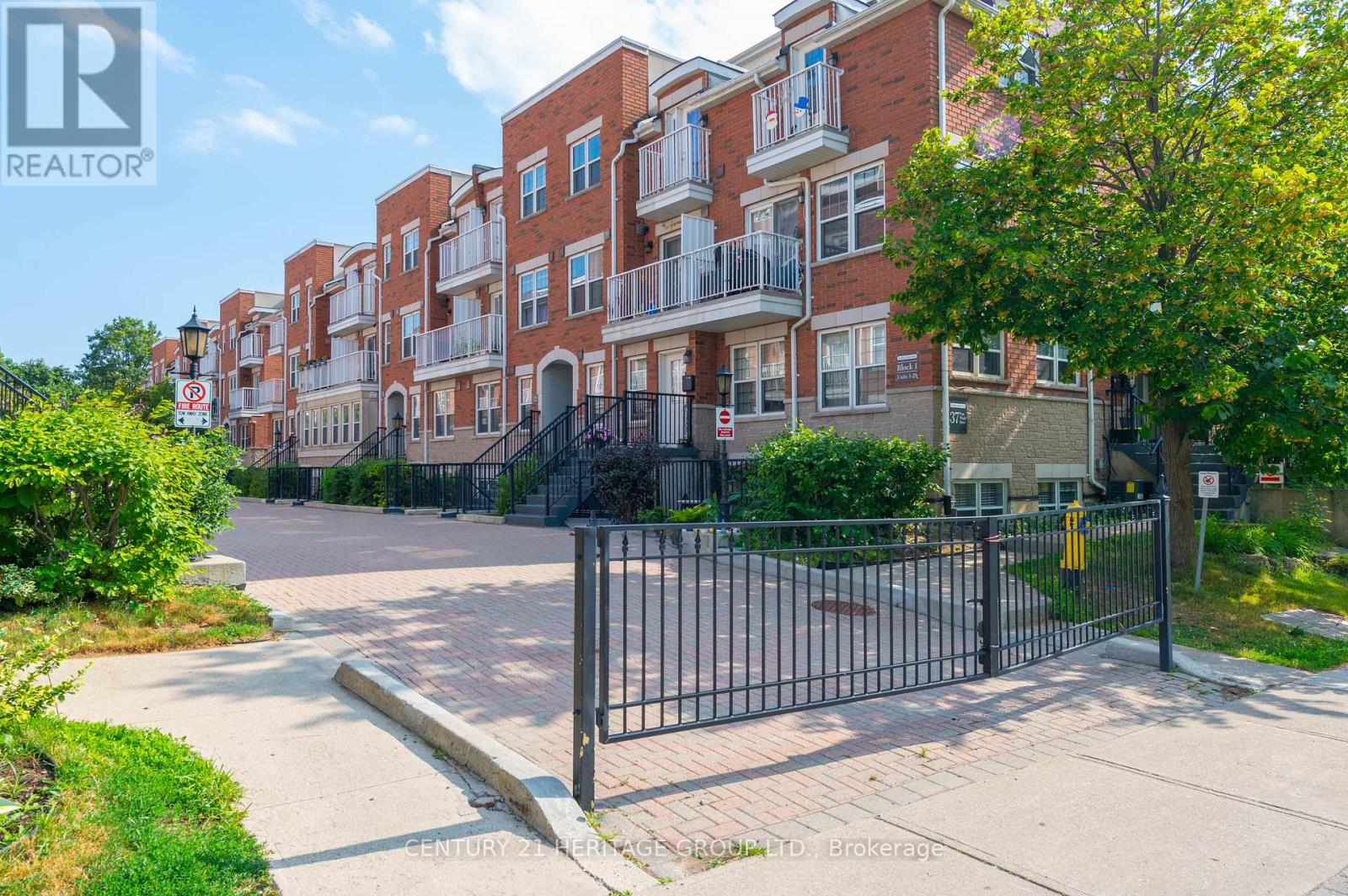 24 - 37 FOUR WINDS DRIVE