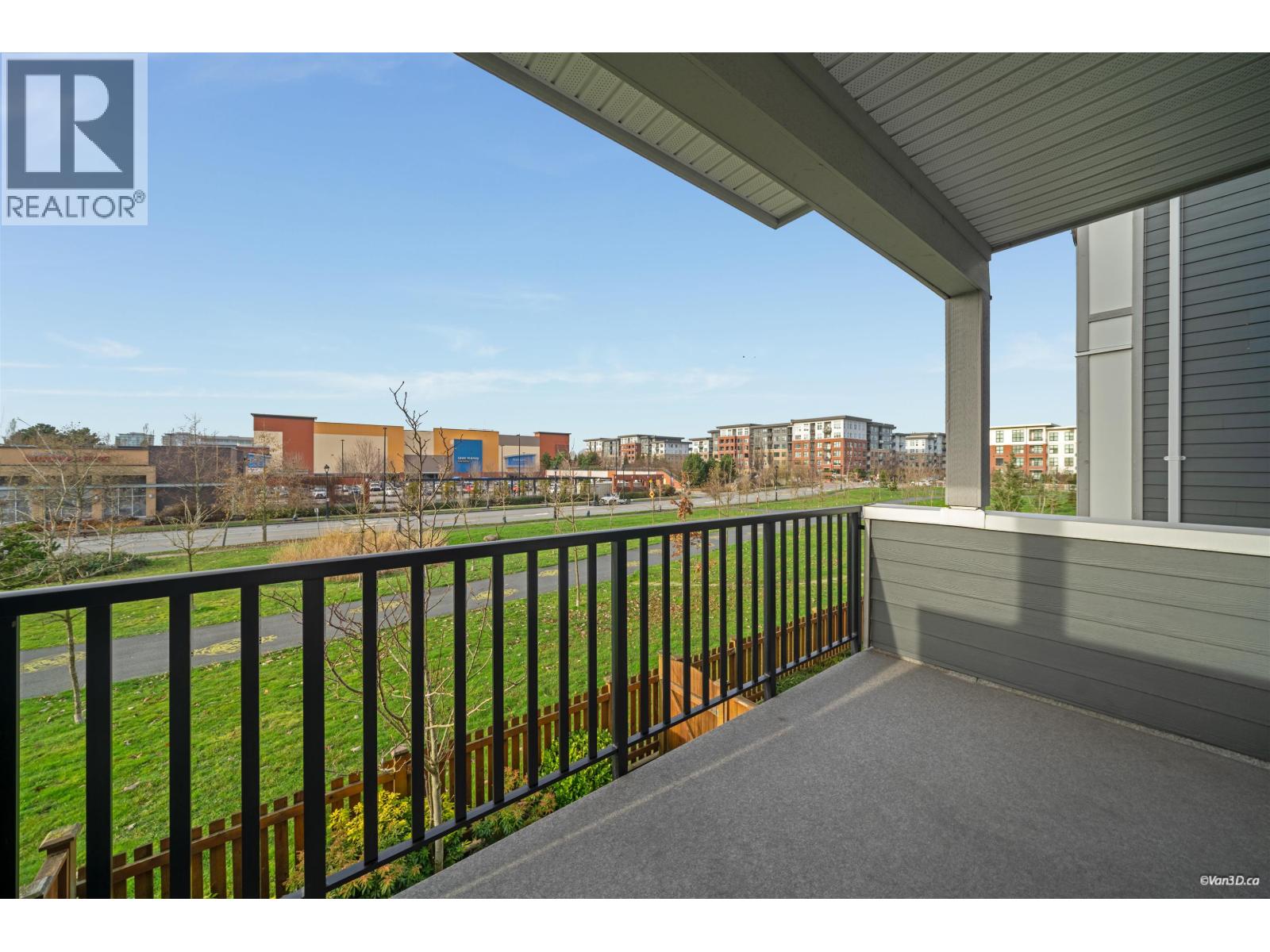 15 9560 ALEXANDRA ROAD