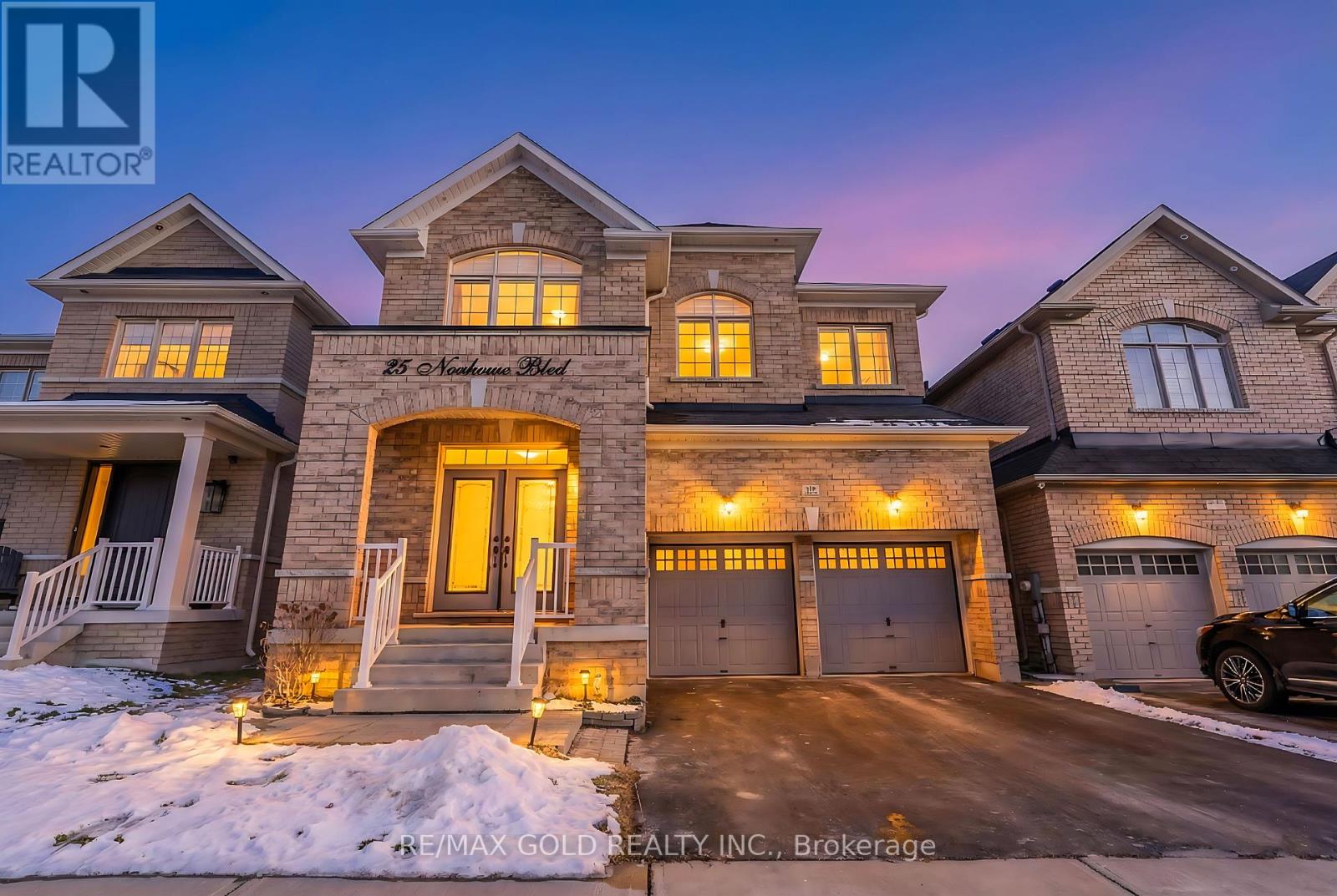 25 NEWHOUSE BOULEVARD