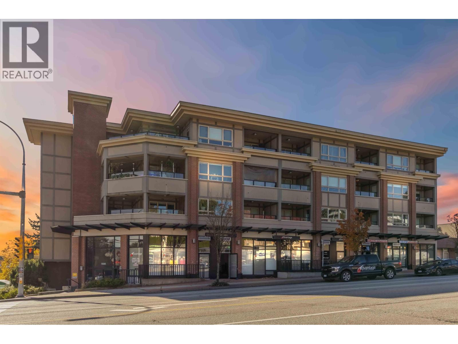 303 5688 HASTINGS STREET