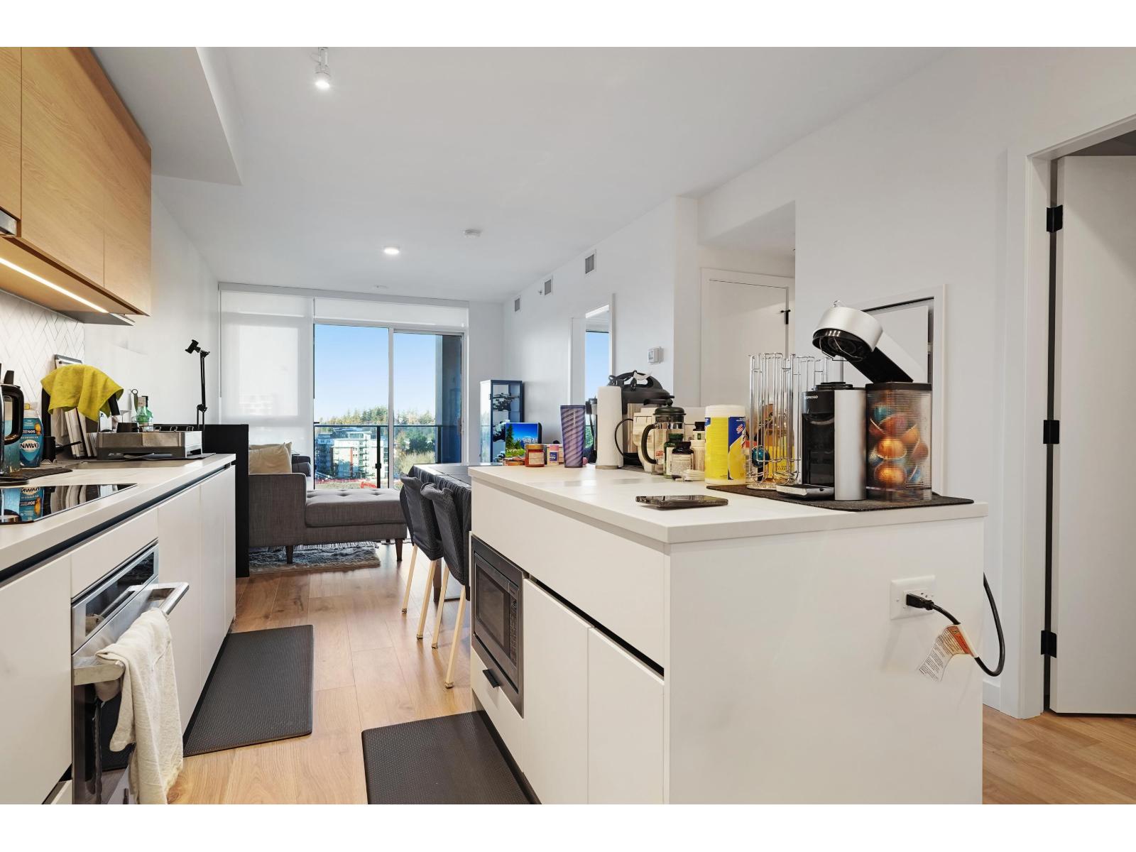 1212 13428 105 AVENUE