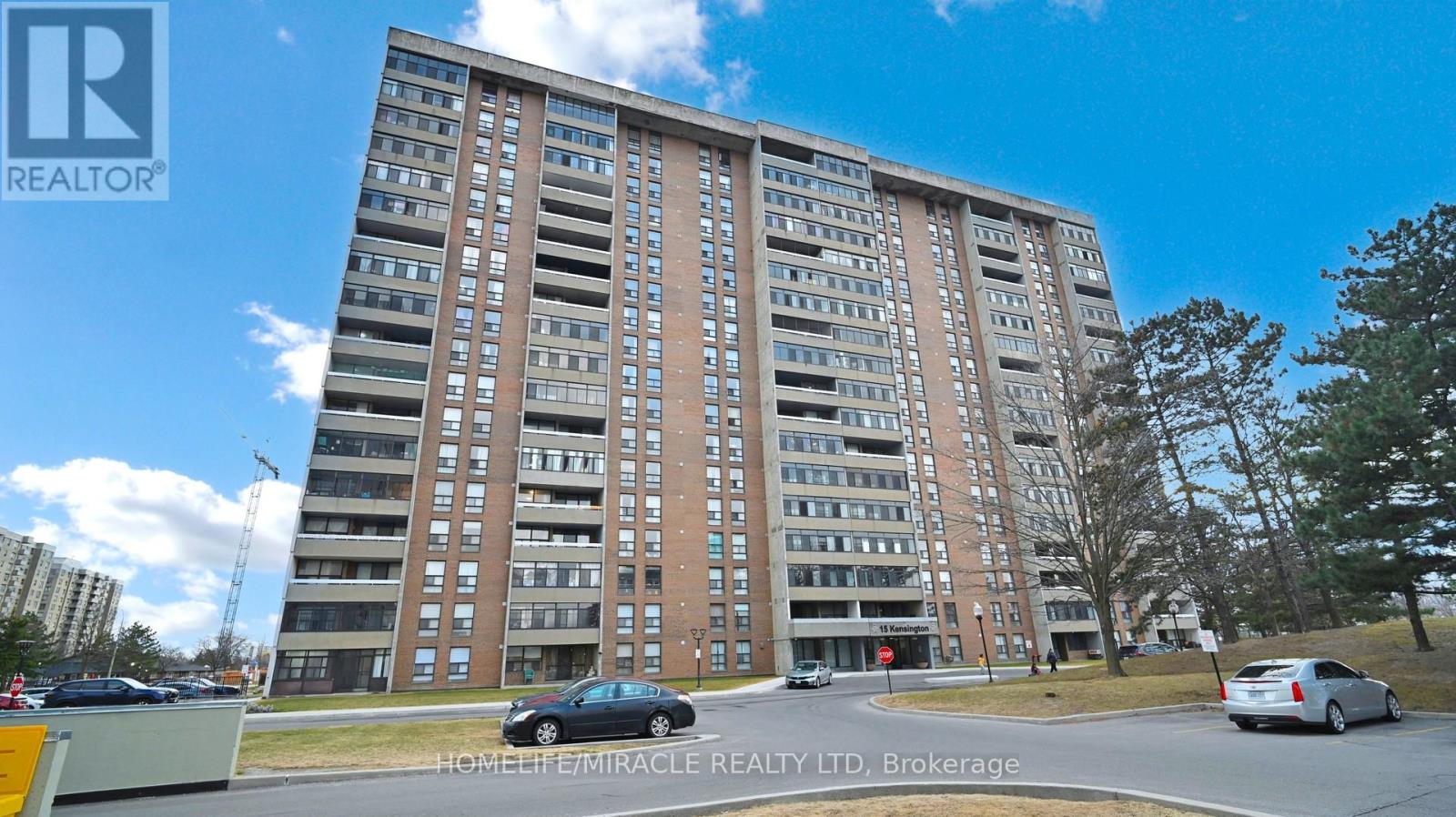 1112 - 15 KENSINGTON ROAD