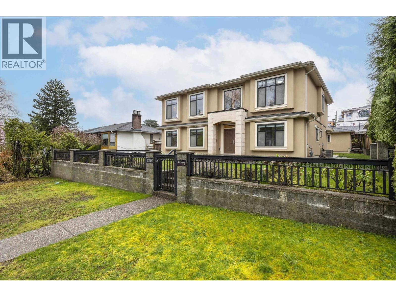 4346 WILDWOOD CRESCENT