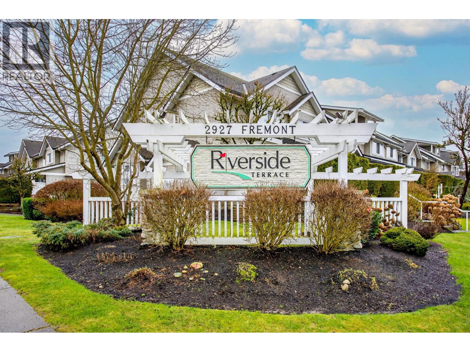 10 2927 FREMONT STREET