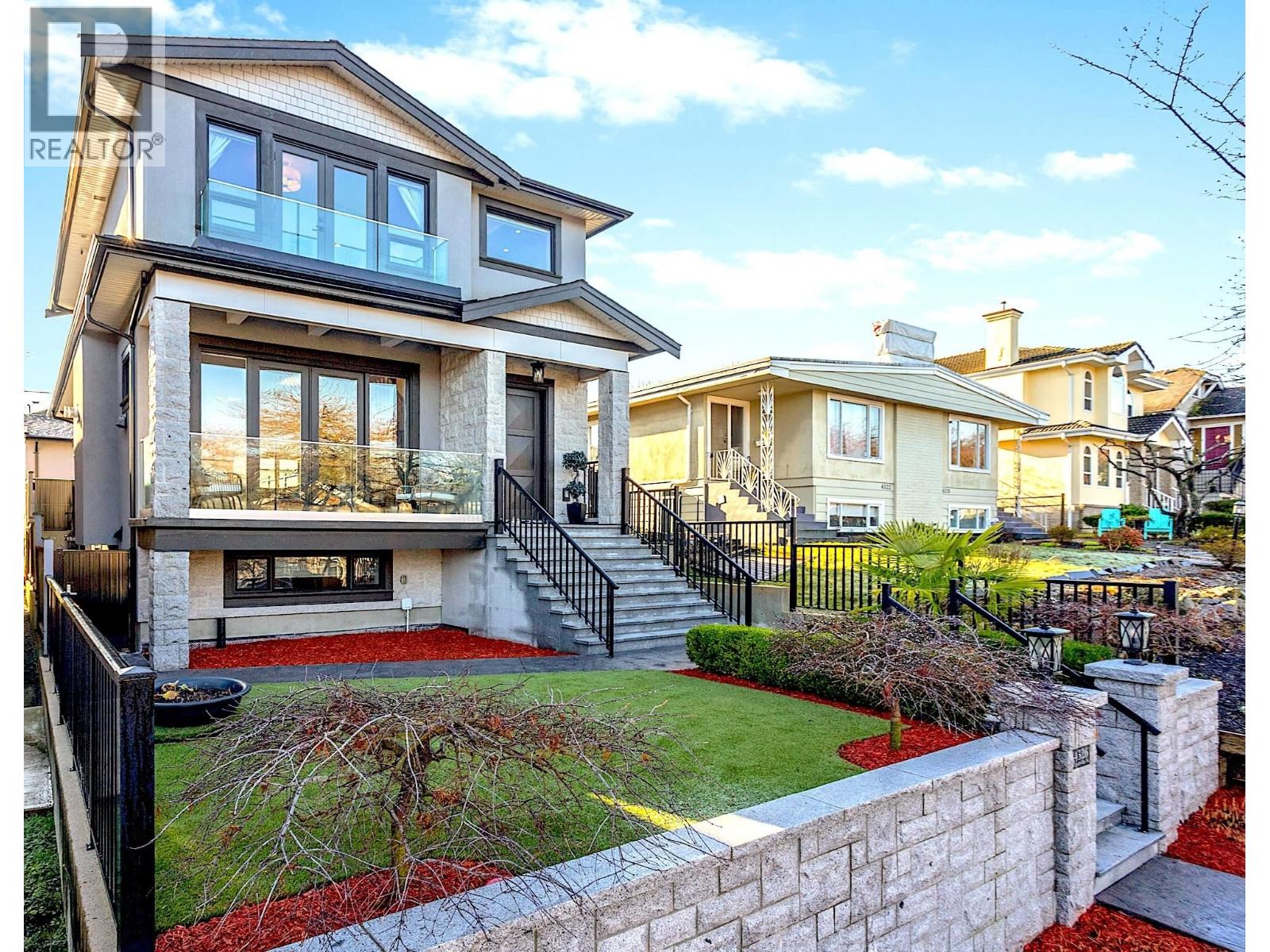 4326 CAMBRIDGE STREET