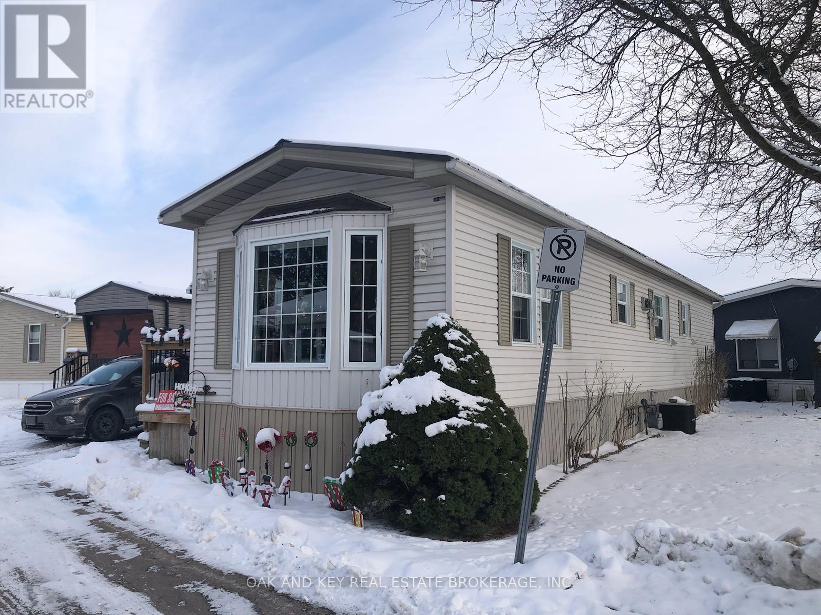 121 - 2189 DUNDAS STREET E