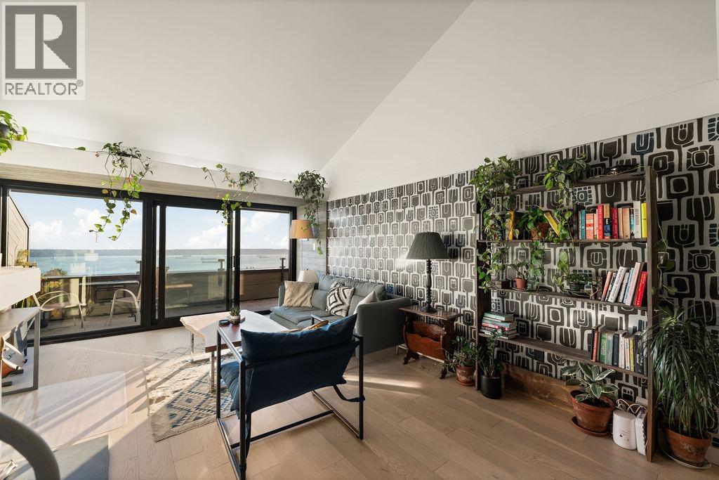 73 2212 FOLKESTONE WAY