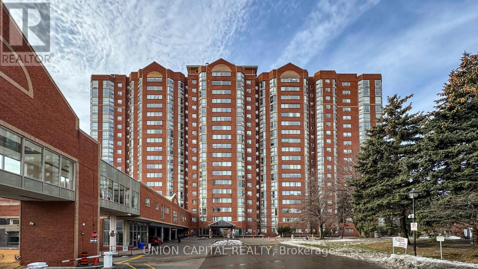 1115 - 2460 EGLINTON AVENUE E