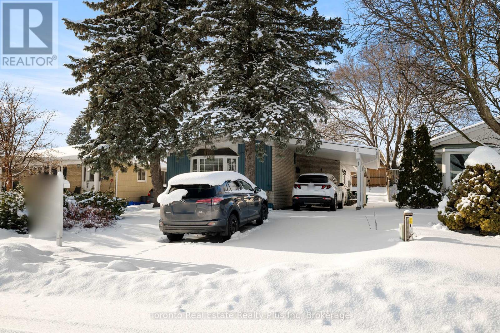 62 GREENDALE CRESCENT