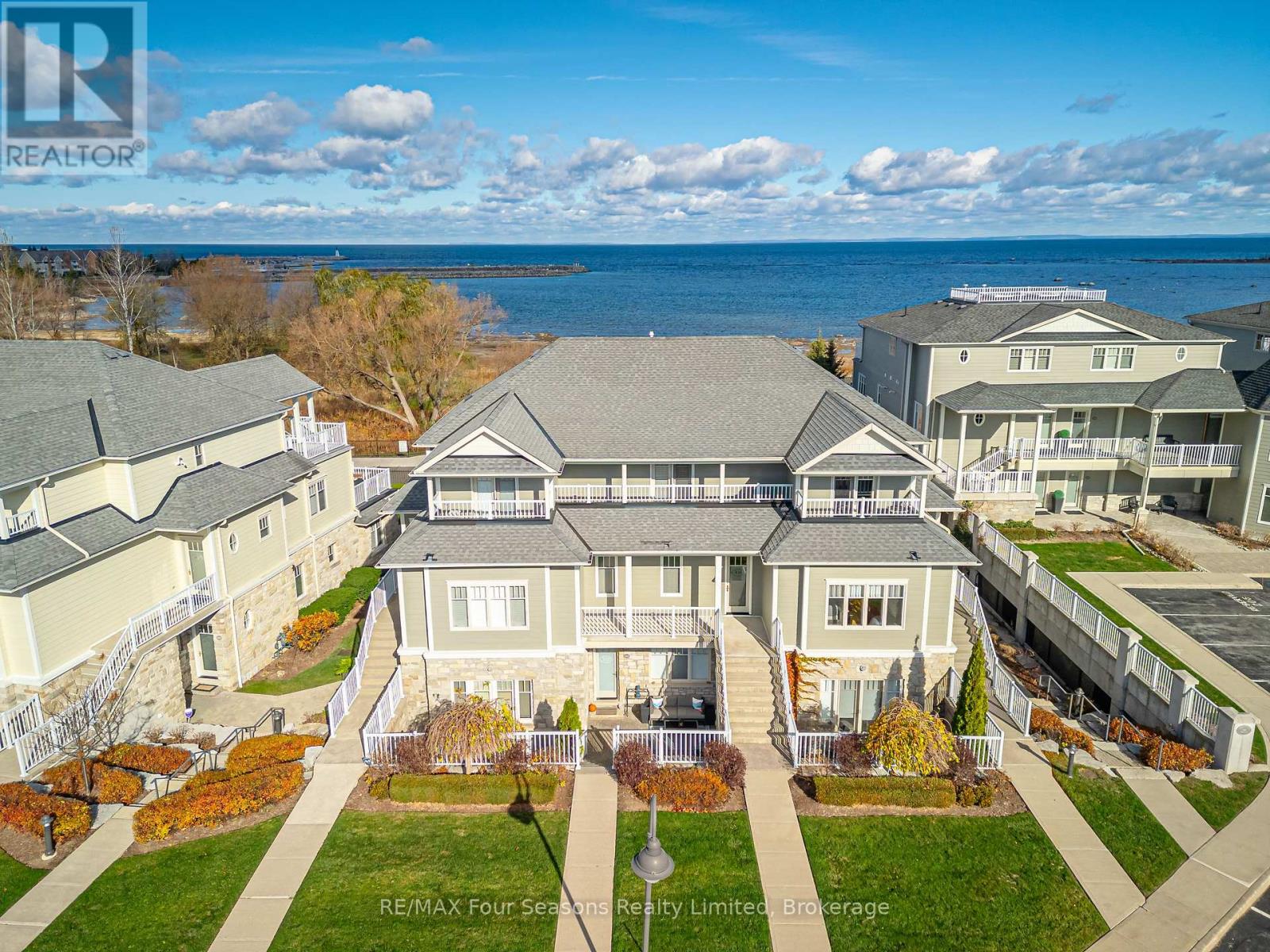 306 - 40 TROTT BOULEVARD