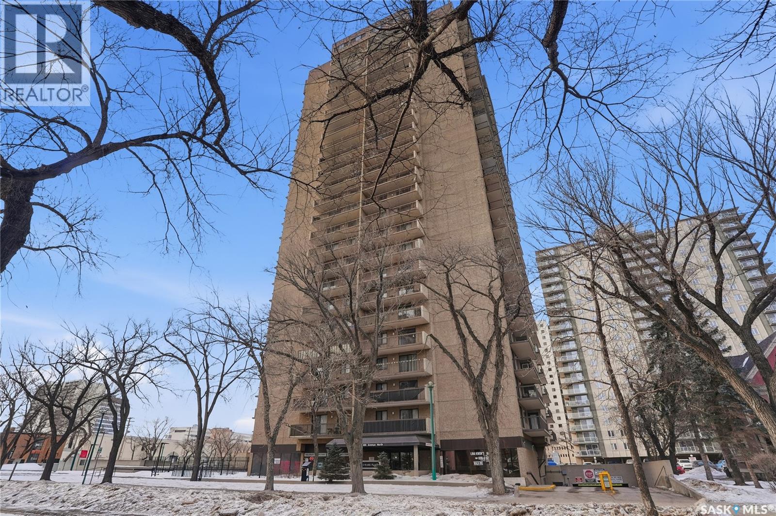 905 311 6th AVENUE N